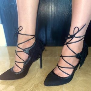 STYLISH FRINGE HEELS